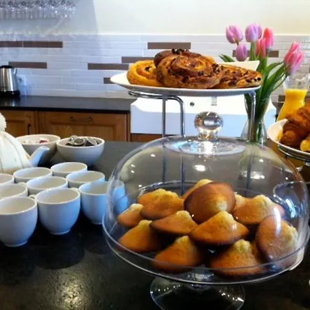 לינה וארוחת בוקר Le Domaine Des Gauliers 4*