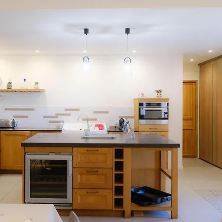 Le Domaine Des Gauliers فندق مبيت وإفطار