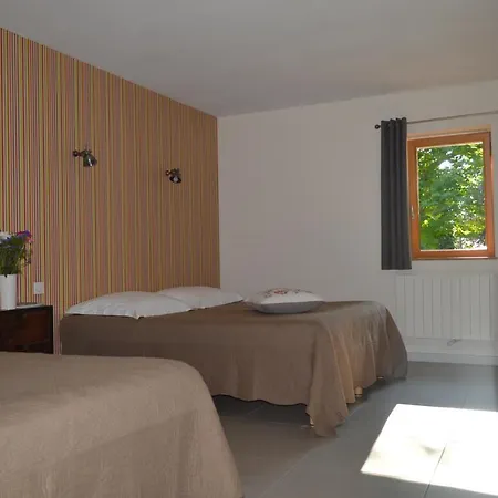 לינה וארוחת בוקר Le Domaine Des Gauliers