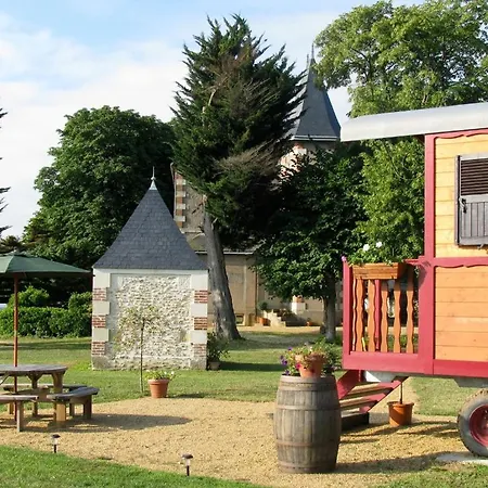 Le Domaine Des Gauliers לינה וארוחת בוקר