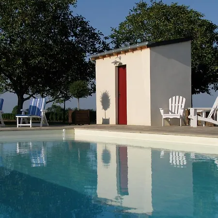 לינה וארוחת בוקר Le Domaine Des Gauliers Chavagnes